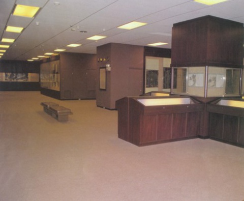 1986年成立歷史文物陳列館